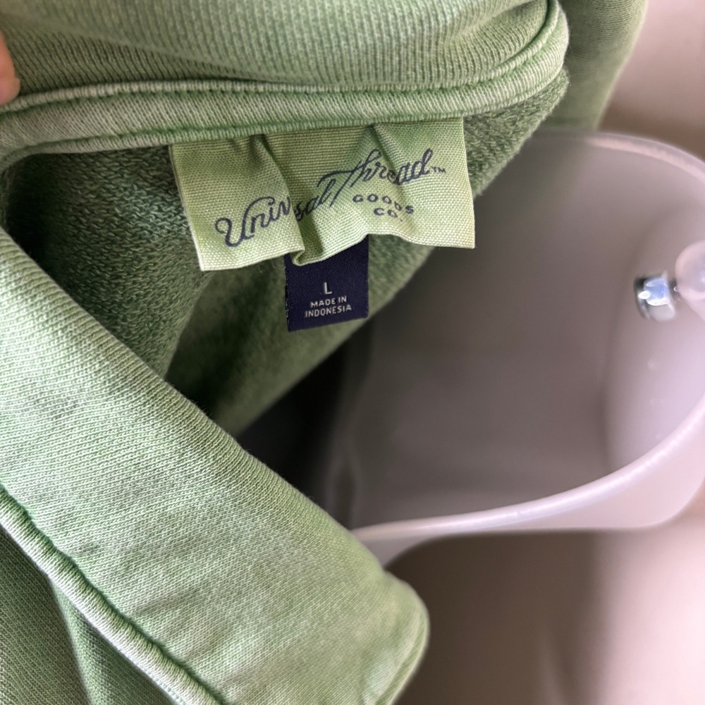 Universal Thread Lime Green‎ Oversized V-Neck Polo Top Shorts Set Womens Large - Picture 8 of 12